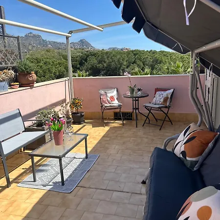 公寓 Dolcevita Naxos Terrace&apartment